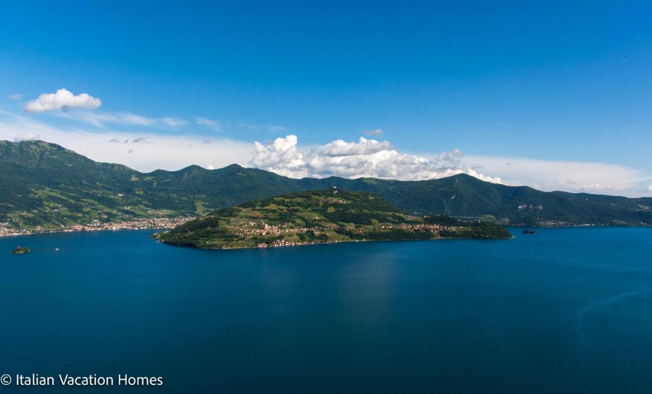 Italian Vacation Homes - Panoramic Villa Parzanica Eksteriør billede