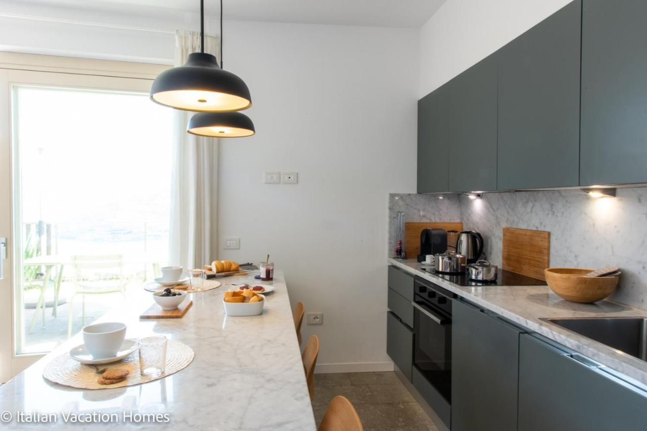 Italian Vacation Homes - Panoramic Villa Parzanica Eksteriør billede
